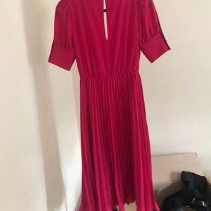 Ali&Jay magenta v wrap pleated dress XS
